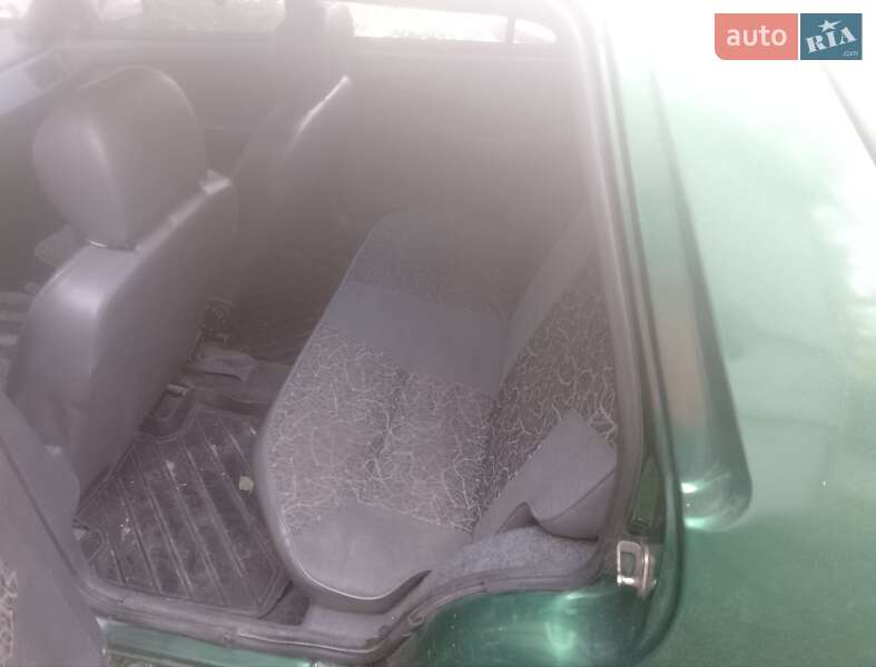 Лифтбек ЗАЗ 1103 Славута 2004 в Броварах