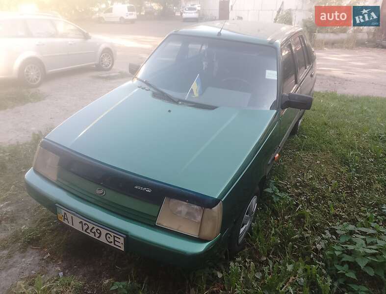 Лифтбек ЗАЗ 1103 Славута 2004 в Броварах