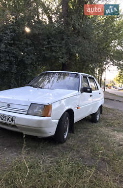 Лифтбек ЗАЗ 1103 Славута 2004 в 