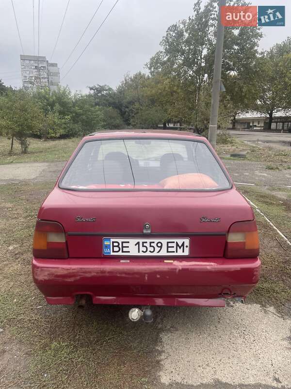 Лифтбек ЗАЗ 1103 Славута 2003 в Николаеве