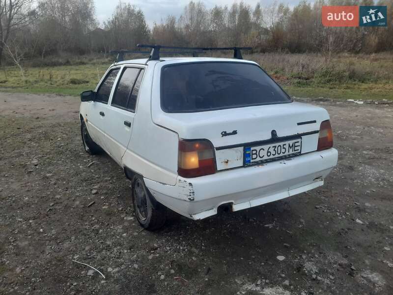 Ліфтбек ЗАЗ 1103 Славута 2002 в Городку