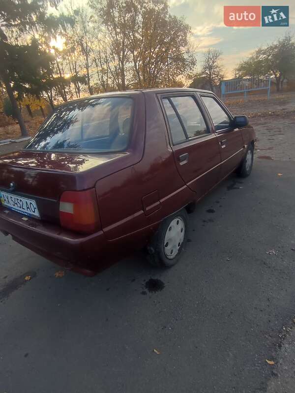 Ліфтбек ЗАЗ 1103 Славута 2006 в Харкові