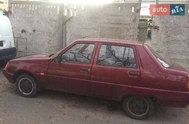 Лифтбек ЗАЗ 1103 Славута 1999 в 