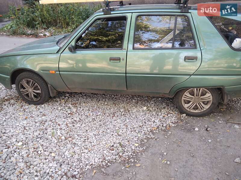 Лифтбек ЗАЗ 1103 Славута 2006 в Кривом Роге
