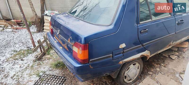 Лифтбек ЗАЗ 1103 Славута 2005 в Карловке