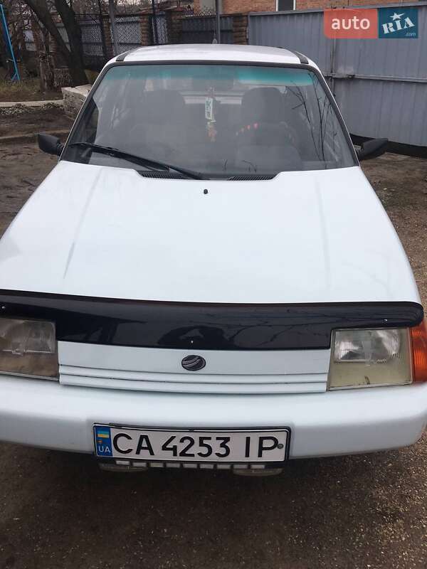 Лифтбек ЗАЗ 1103 Славута 2008 в 