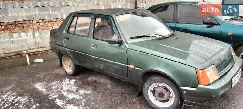 Лифтбек ЗАЗ 1103 Славута 2006 в Софиевской Борщаговке
