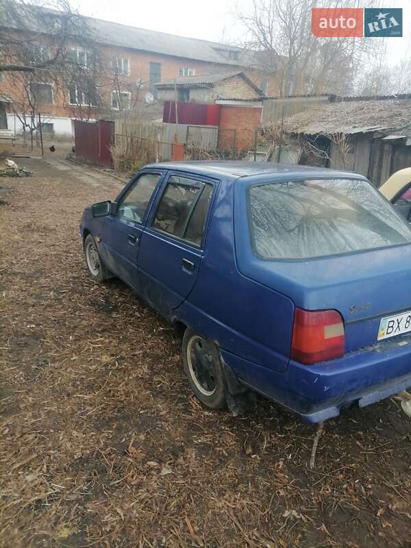 Ліфтбек ЗАЗ 1103 Славута 2003 в Гощі фото 7 Ліфтбек ЗАЗ 1103 Славута 2003 в Гощі