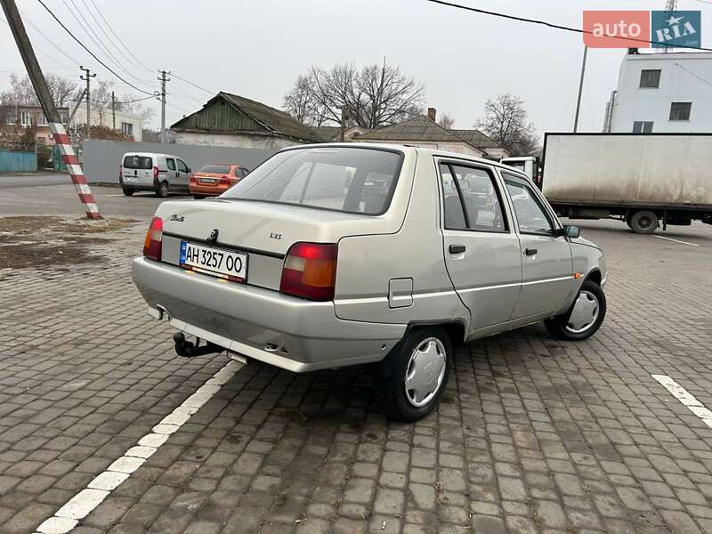 Лифтбек ЗАЗ 1103 Славута 2006 в Козельщине