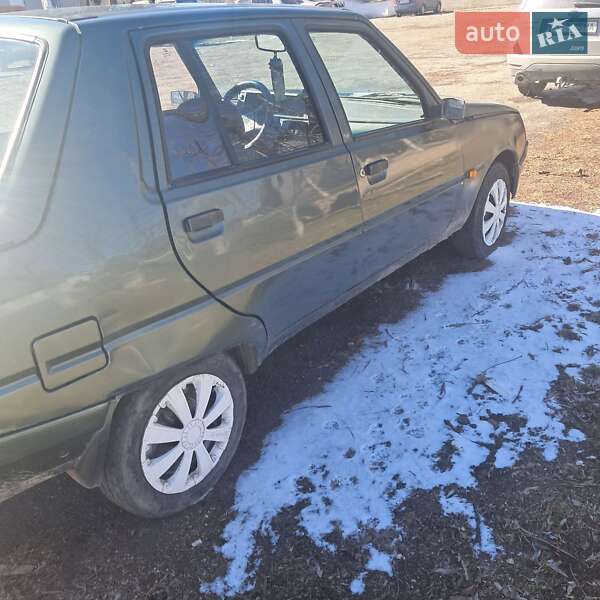 Лифтбек ЗАЗ 1103 Славута 2008 в Обухове