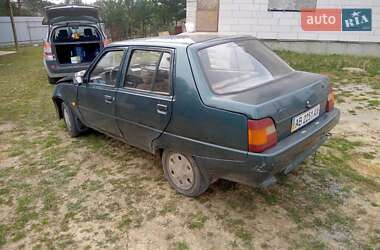Лифтбек ЗАЗ 1103 Славута 2004 в 