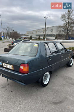 Лифтбек ЗАЗ 1103 Славута 2004 в 