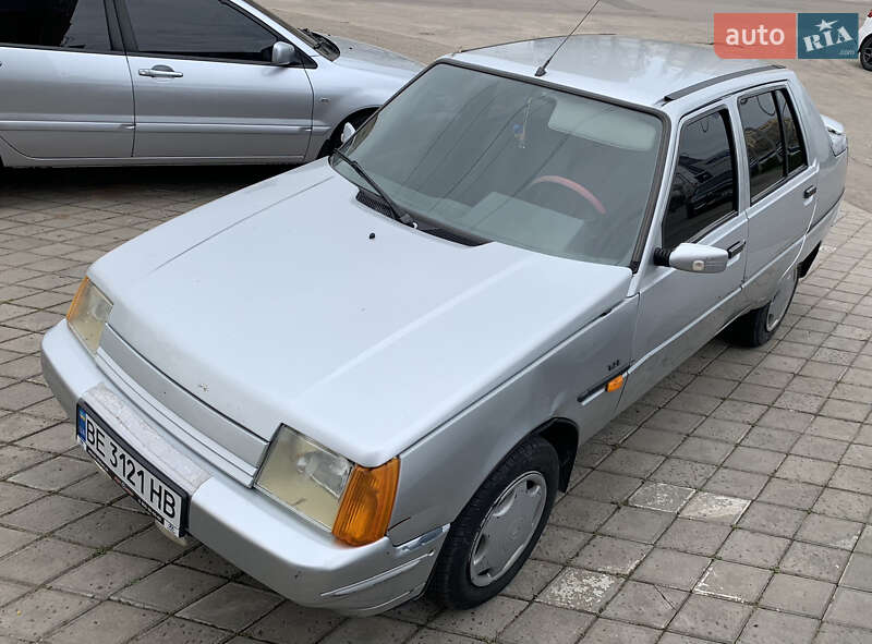 Ліфтбек ЗАЗ 1103 Славута 2003 в 