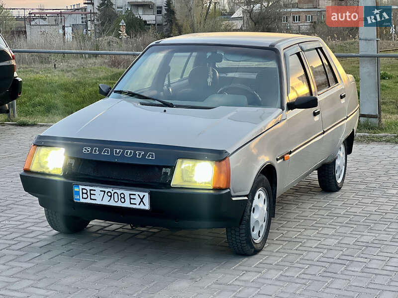 Ліфтбек ЗАЗ 1103 Славута 2008 в 
