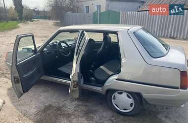 Лифтбек ЗАЗ 1103 Славута 2009 в 