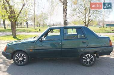 Лифтбек ЗАЗ 1103 Славута 2005 в 