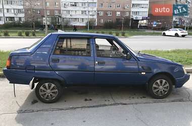 Лифтбек ЗАЗ 1103 Славута 2005 в 