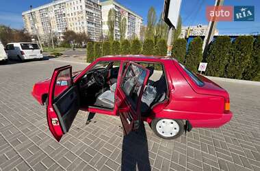 Лифтбек ЗАЗ 1103 Славута 2003 в 