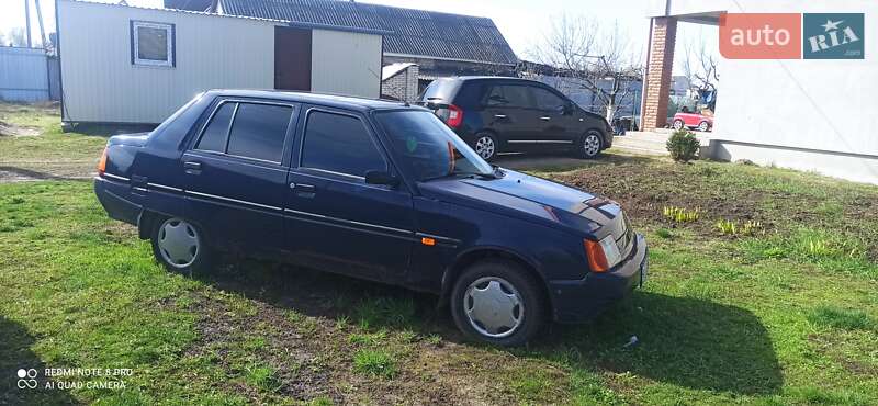 Лифтбек ЗАЗ 1103 Славута 2005 в Борисполе