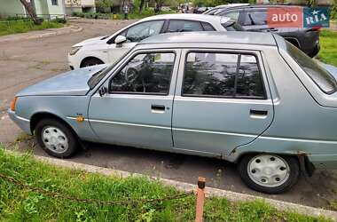 Лифтбек ЗАЗ 1103 Славута 2004 в 