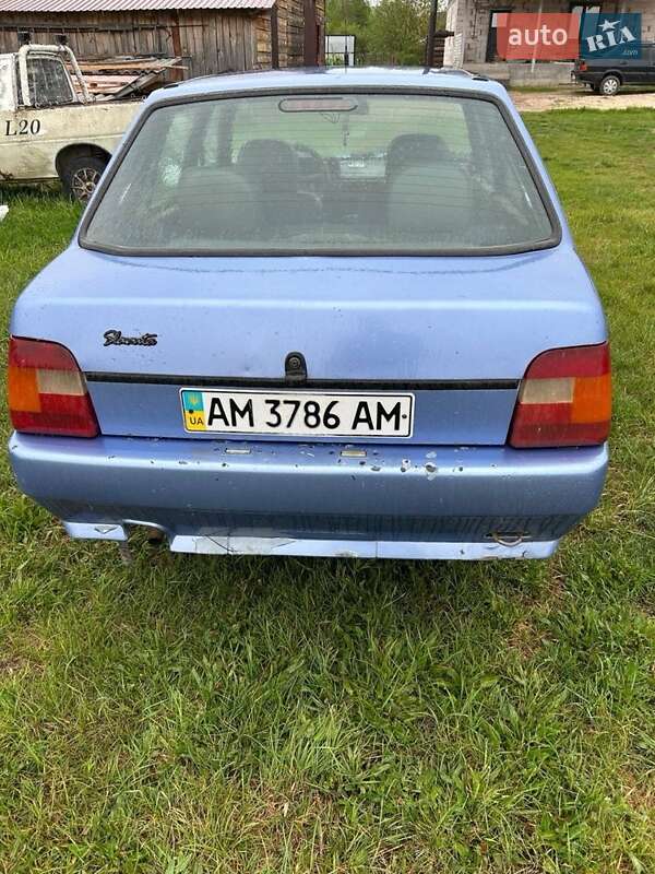 Ліфтбек ЗАЗ 1103 Славута 2003 в Коростишеві