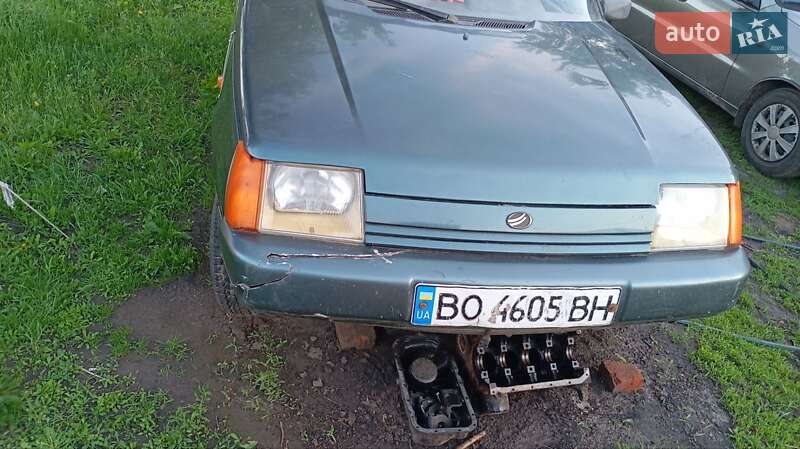 Лифтбек ЗАЗ 1103 Славута 2003 в 
