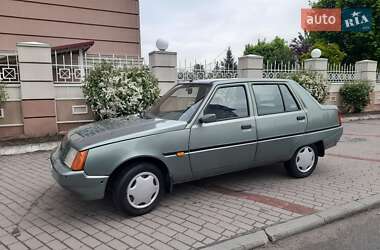 Лифтбек ЗАЗ 1103 Славута 2006 в 