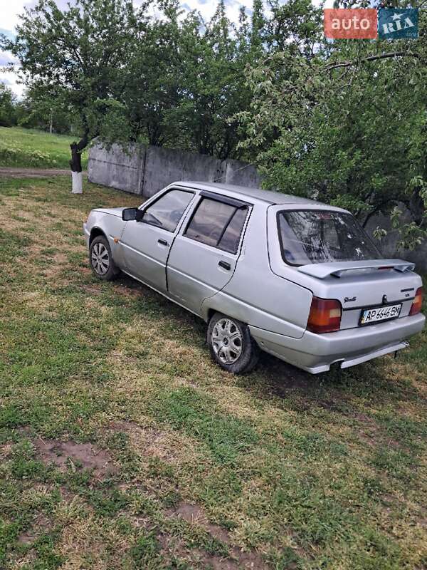 Лифтбек ЗАЗ 1103 Славута 2000 в Васильковке
