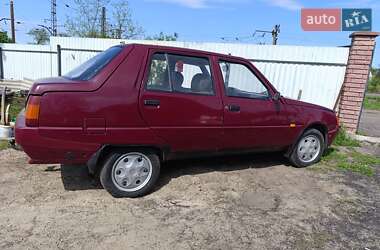 Лифтбек ЗАЗ 1103 Славута 2004 в 