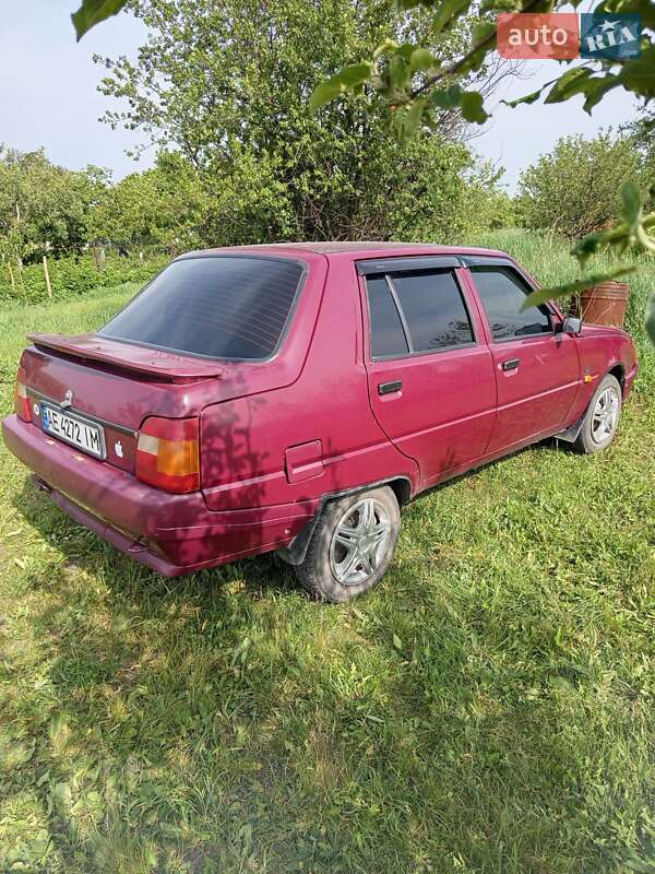 Лифтбек ЗАЗ 1103 Славута 2004 в Павлограде