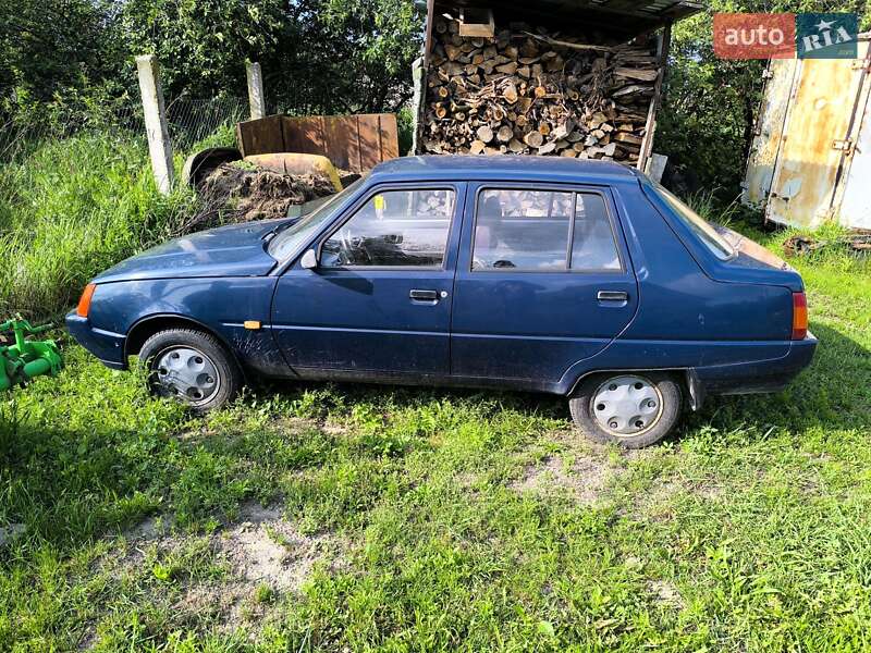 Ліфтбек ЗАЗ 1103 Славута 2006 в Житомирі