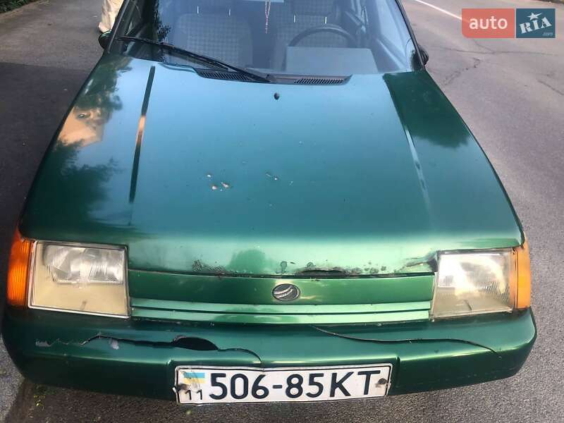 Лифтбек ЗАЗ 1103 Славута 2003 в Киеве