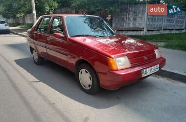 Лифтбек ЗАЗ 1103 Славута 2006 в Киеве