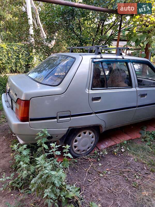 Ліфтбек ЗАЗ 1103 Славута 2008 в Запоріжжі