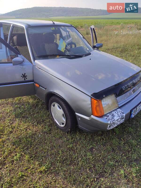 Лифтбек ЗАЗ 1103 Славута 2006 в Александрие фото 2 Лифтбек ЗАЗ 1103 Славута 2006 в Александрие