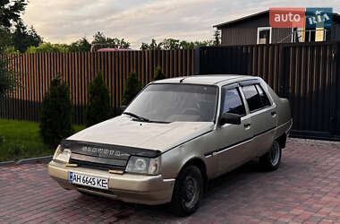 Лифтбек ЗАЗ 1103 Славута 2005 в Киеве