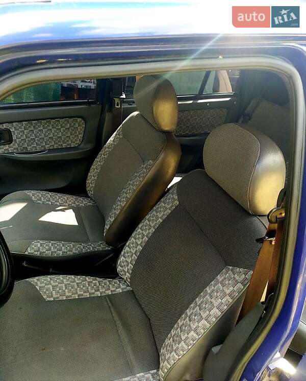 Лифтбек ЗАЗ 1103 Славута 2002 в Кривом Роге фото 5 Лифтбек ЗАЗ 1103 Славута 2002 в Кривом Роге