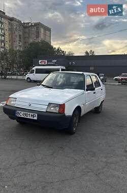 Лифтбек ЗАЗ 1103 Славута 2010 в 