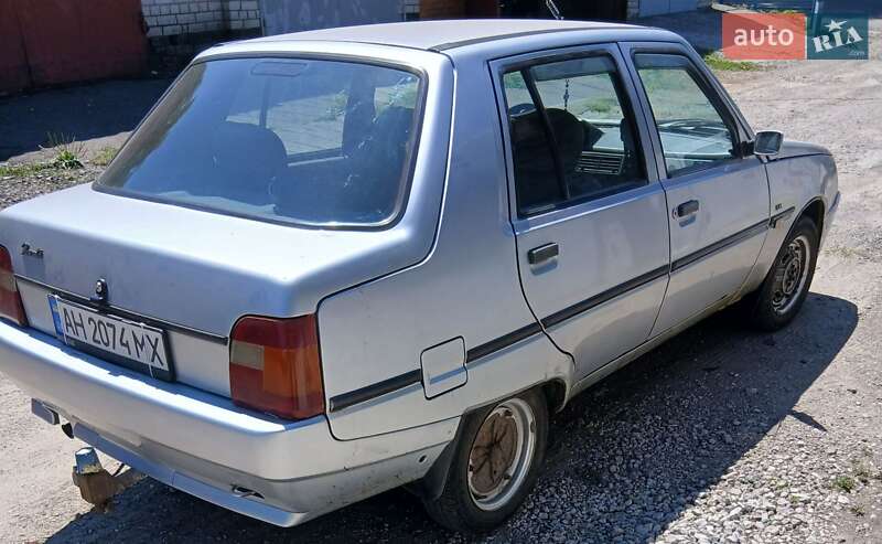 Ліфтбек ЗАЗ 1103 Славута 2003 в Дніпрі