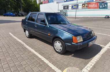 Лифтбек ЗАЗ 1103 Славута 2004 в 