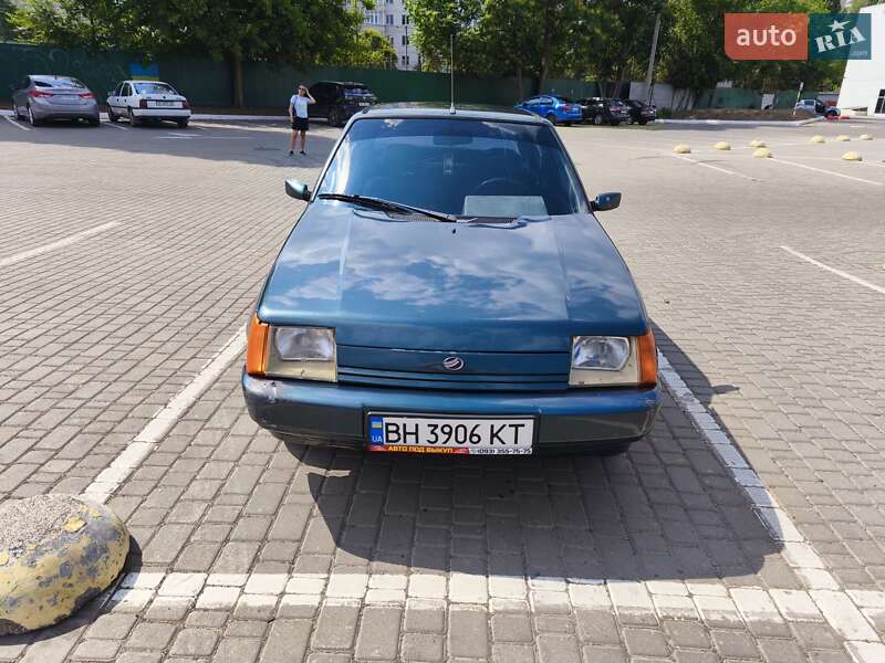 Лифтбек ЗАЗ 1103 Славута 2004 в Одессе