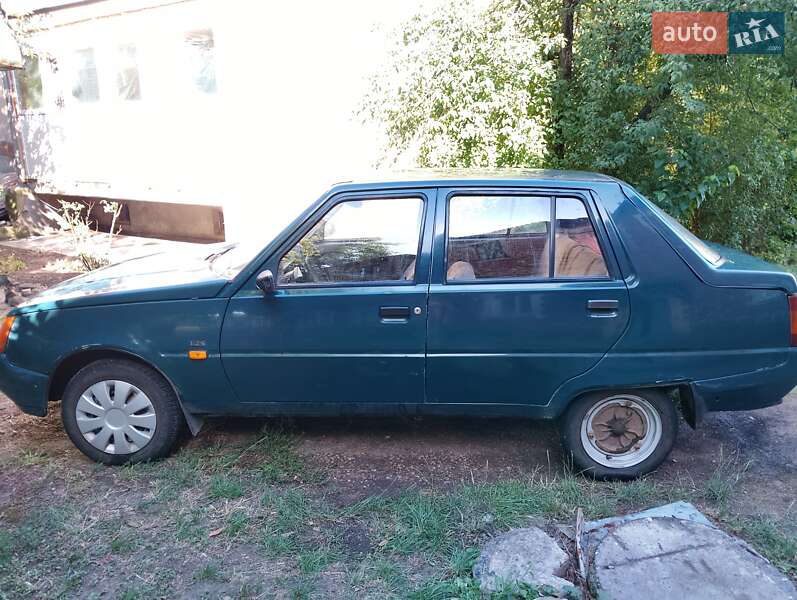 Лифтбек ЗАЗ 1103 Славута 2004 в Кропивницком