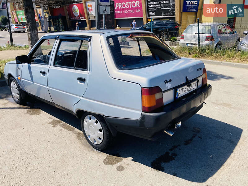 Ліфтбек ЗАЗ 1103 Славута 2004 в Івано-Франківську фото 5 Ліфтбек ЗАЗ 1103 Славута 2004 в Івано-Франківську
