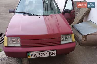 Лифтбек ЗАЗ 1103 Славута 2005 в Киеве