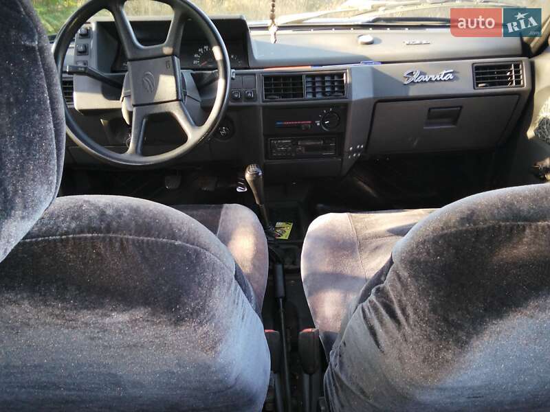 Лифтбек ЗАЗ 1103 Славута 2005 в Тараще