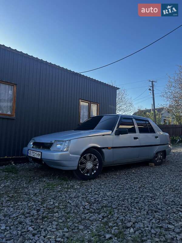 Ліфтбек ЗАЗ 1103 Славута 2004 в Жмеринці фото 4 Ліфтбек ЗАЗ 1103 Славута 2004 в Жмеринці