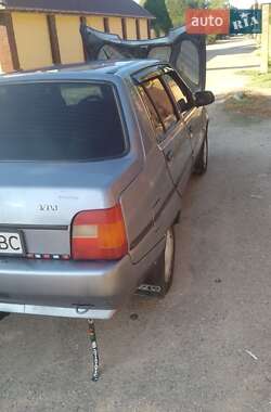 Лифтбек ЗАЗ 1103 Славута 2007 в 