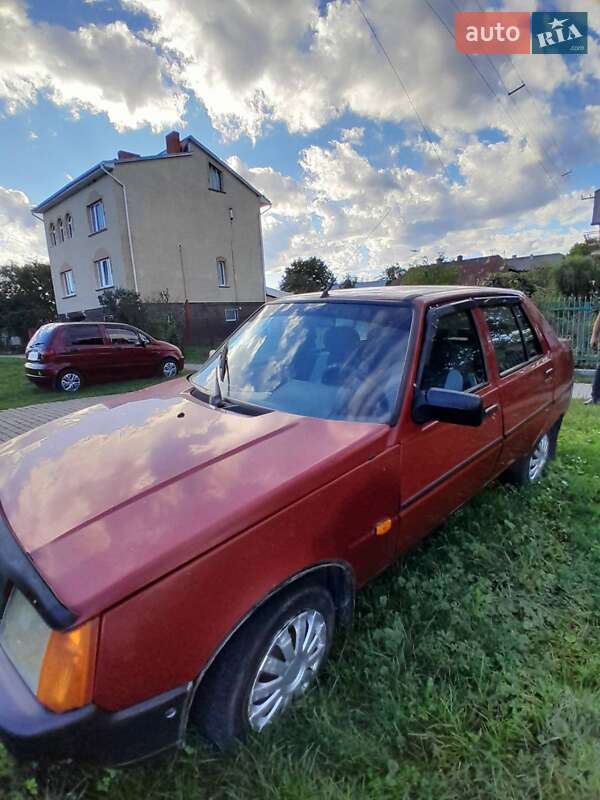 Лифтбек ЗАЗ 1103 Славута 2005 в 