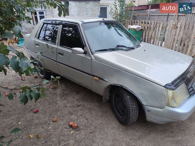Лифтбек ЗАЗ 1103 Славута 2007 в Яготине