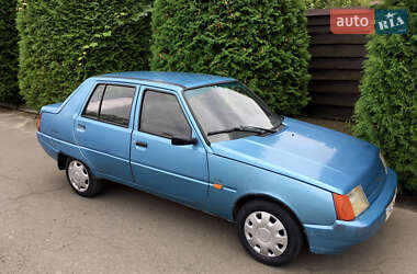Лифтбек ЗАЗ 1103 Славута 2003 в 